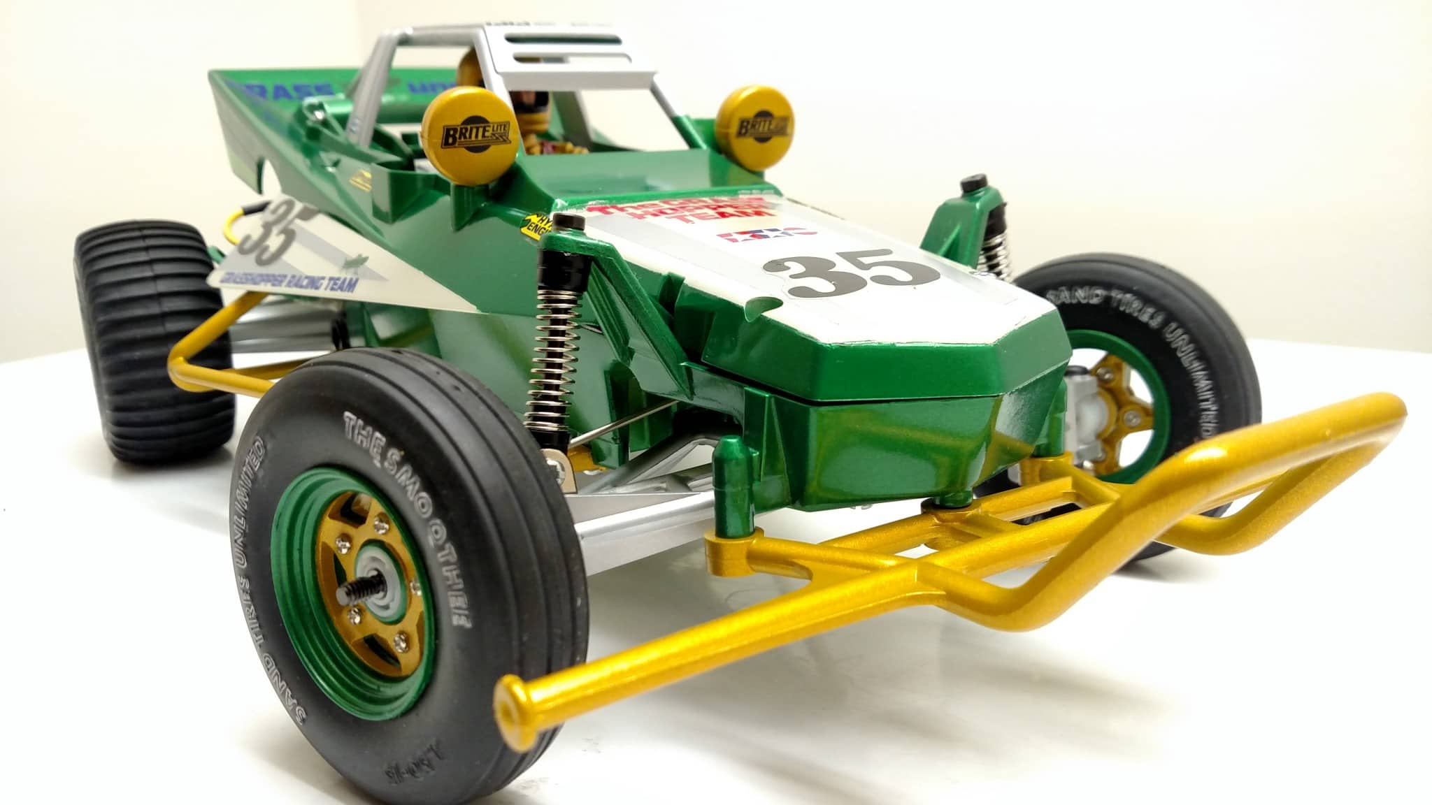 A Clean, Green Tamiya Grasshopper Build from 2RCProductions - RC Newb