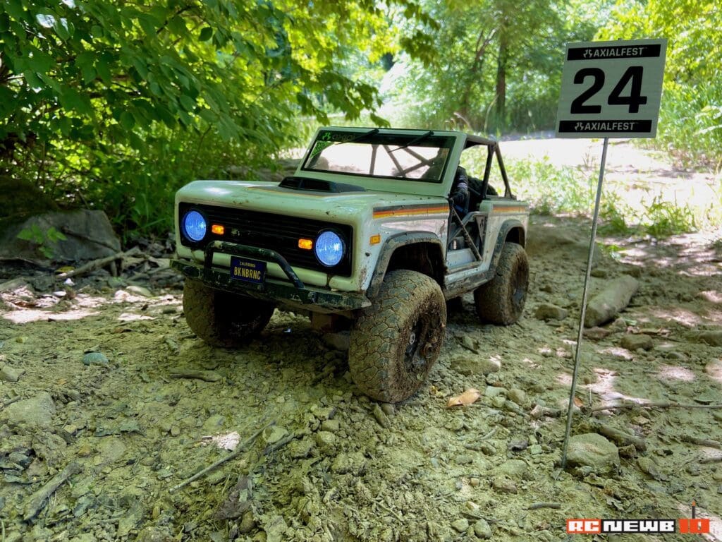 Creating a Custom SCX10 III Early Ford Bronco | RC Newb