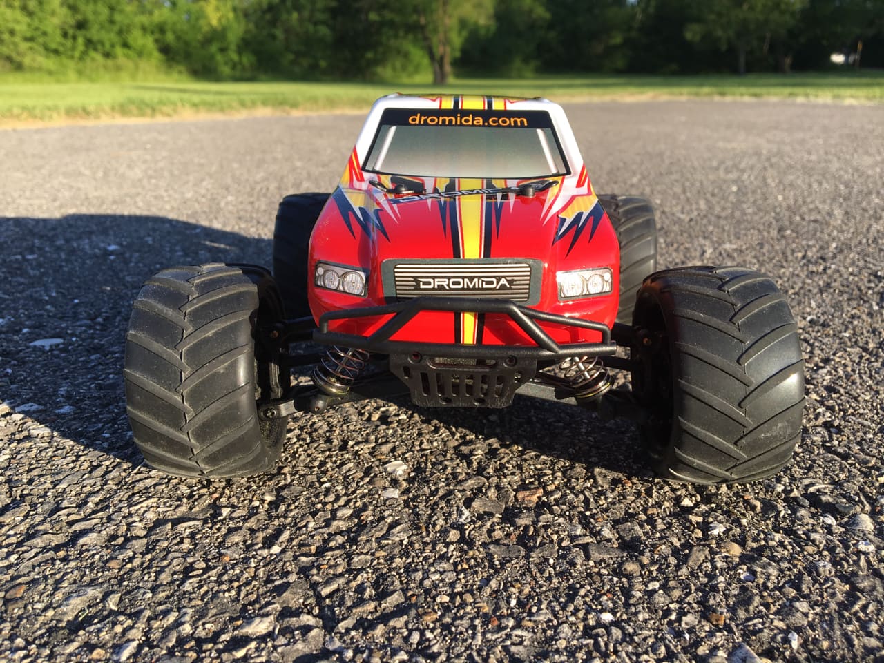 Dromida brushless 2024 monster truck