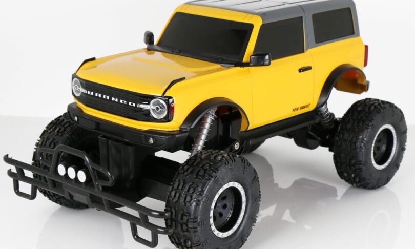 Hit the Trail with New Bright’s 1/8 R/C App Driver 2021 Ford Bronco