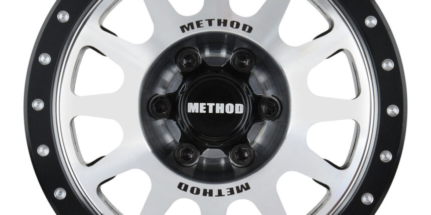 Pro-Line Method 305 Silver Aluminum 2.9″ Wheel Faces for the Axial SCX6