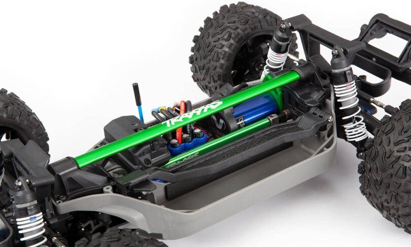 Traxxas Heavy-Duty Chassis Brace for the Slash 4×4 and Rustler 4×4
